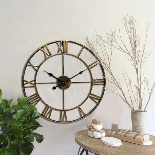 Horloge Murale Design en Fer Forgé – Chiffres Romains Sculptés 40 cm